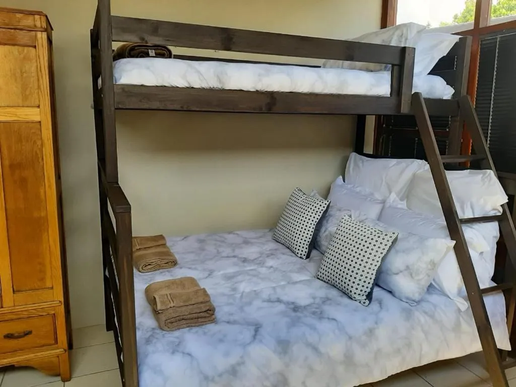 Robins Rest - Image 2