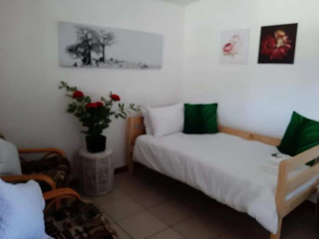 Rustverseker Self Catering Accommodation - Image 2
