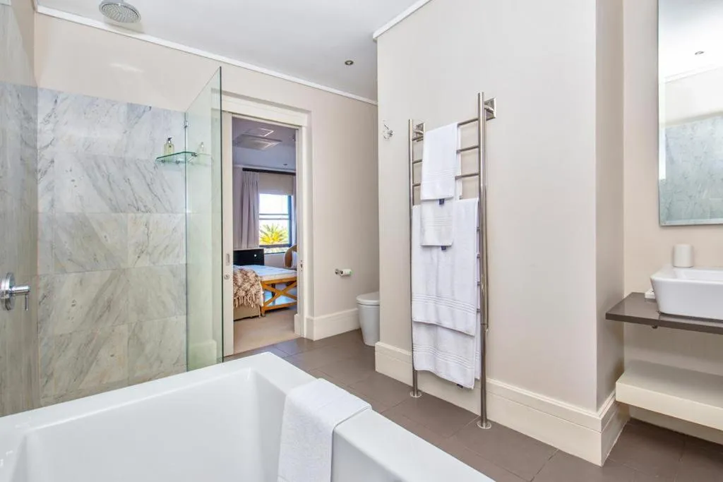 104 Family Suite - Image 3