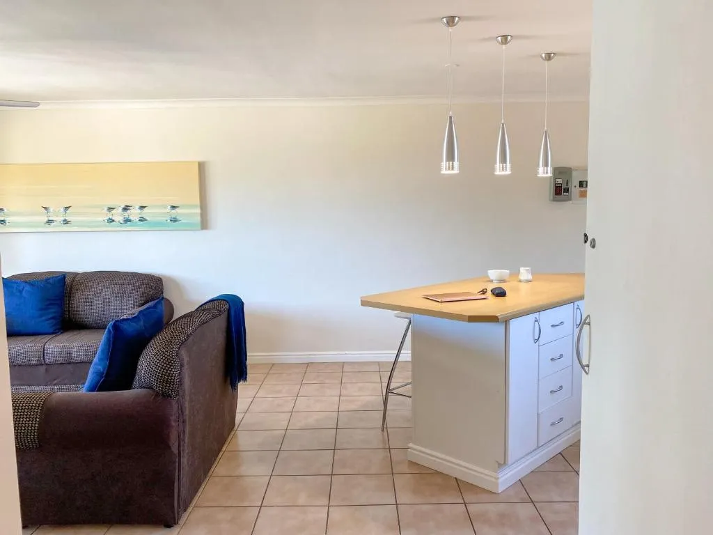 9 Summerplace - Image 3