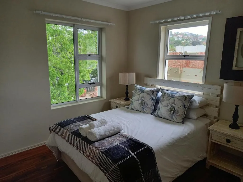 Friendz Self Catering Guesthouse - Image 2