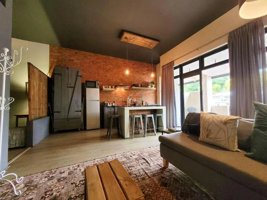 Private apartment, Central Knysna - Image 4