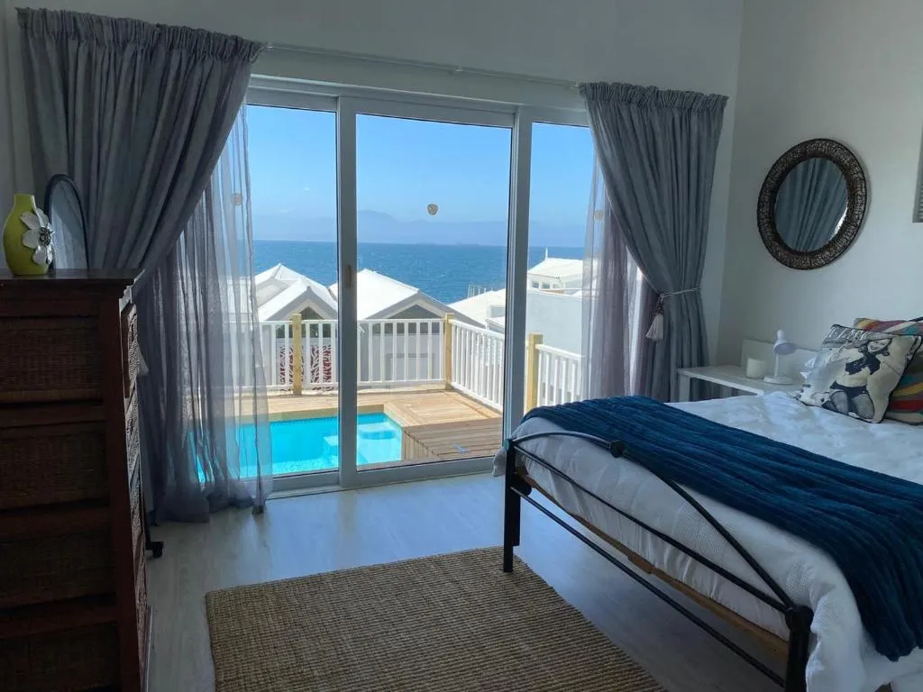 Ocean Oasis - Image 2