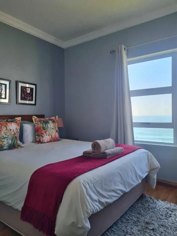 Point Village Accommodation - Ocean Two 42 - Image 2