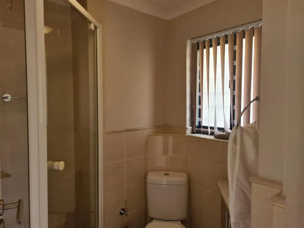 Point Village Accommodation - Santos 35 - Image 3