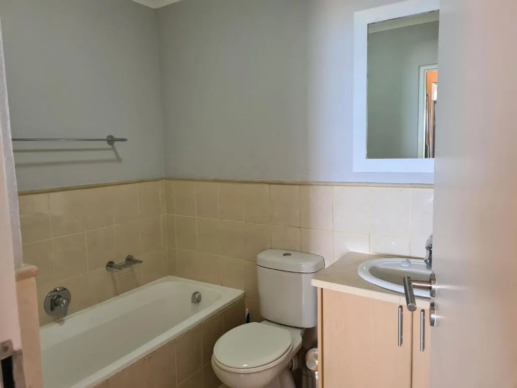 Point Village Accommodation - Santos 57 - Image 3
