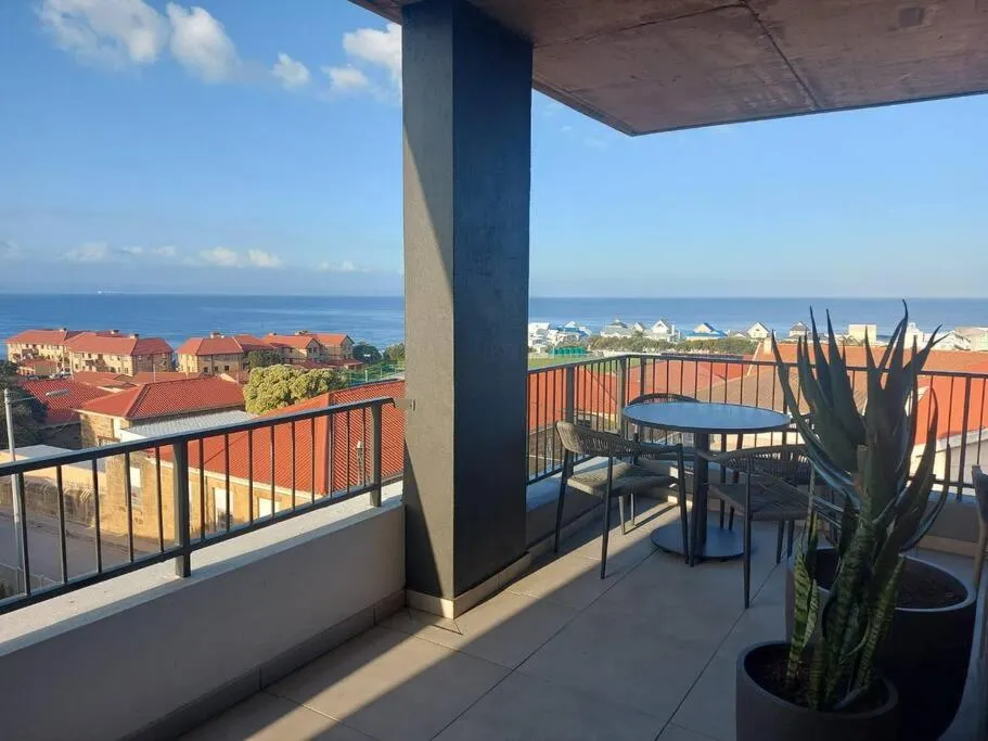 The Penthouse Mossel Cove 304