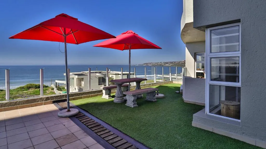 Trio Towers Beach View Apartment - Image 3