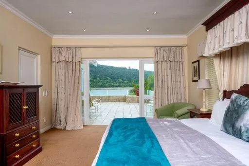 Lake Pleasant Hotel - Image 2