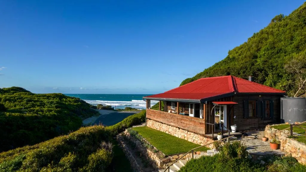 Milkwood Cottage - Seaview Serenity