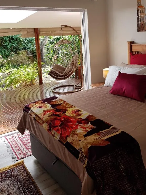 Tortuga - Peaceful Holiday Home with Loadshedding Backup - Image 2