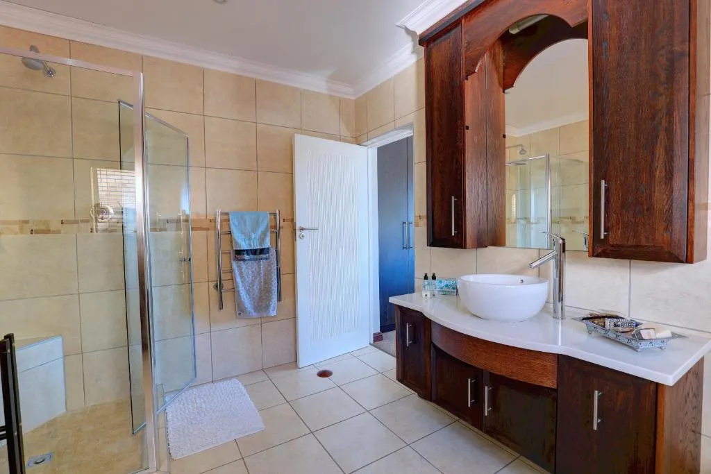Belle Vue Suite - Image 3
