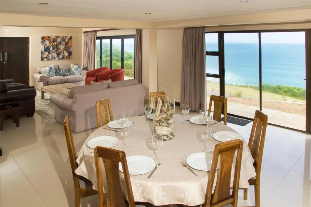 Dolphins on Six Self Catering Apartments - Image 3