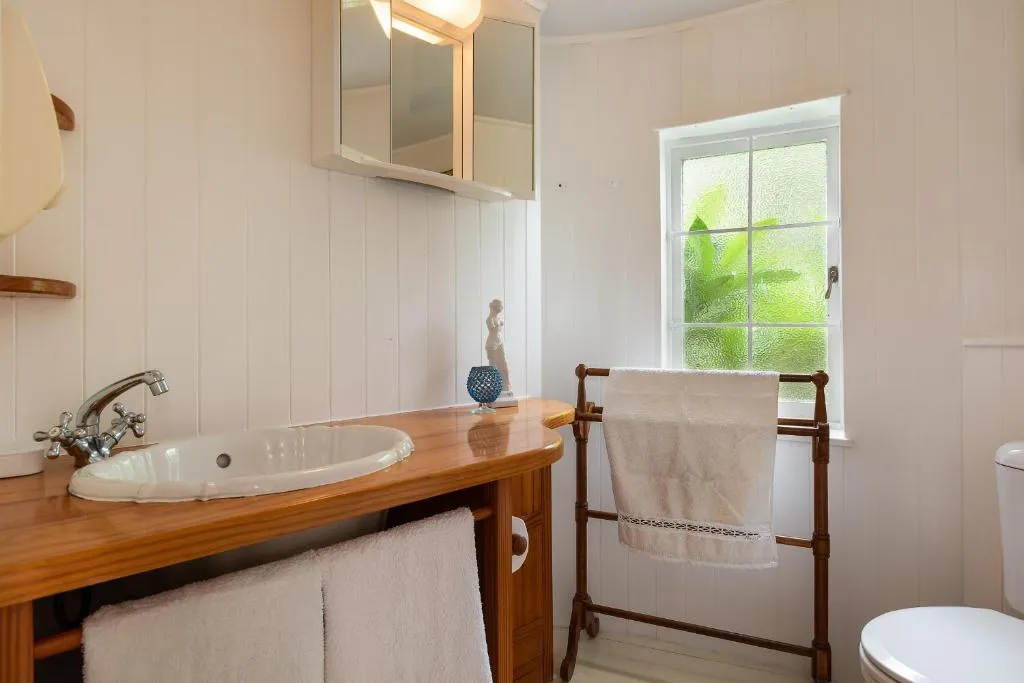 Lagoon - Cottage - Image 3