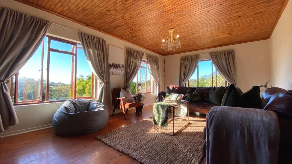 Lemon Tree Countryside Holiday Home - Image 2