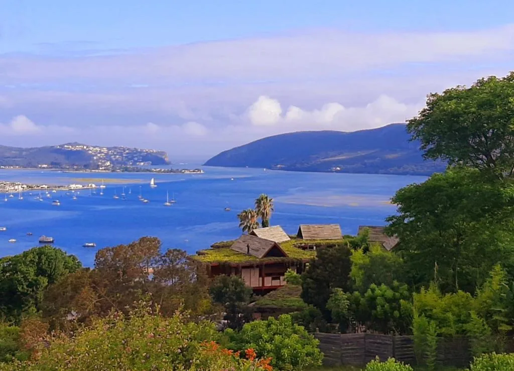 Stunning lagoon and mountain views from property overlooking Knysna Heads
