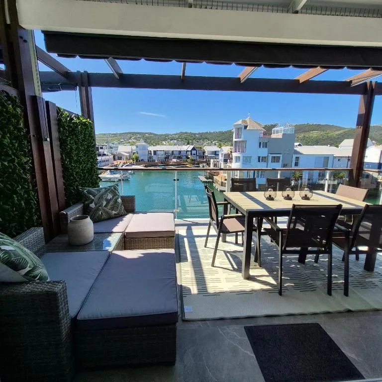 Quay South 10