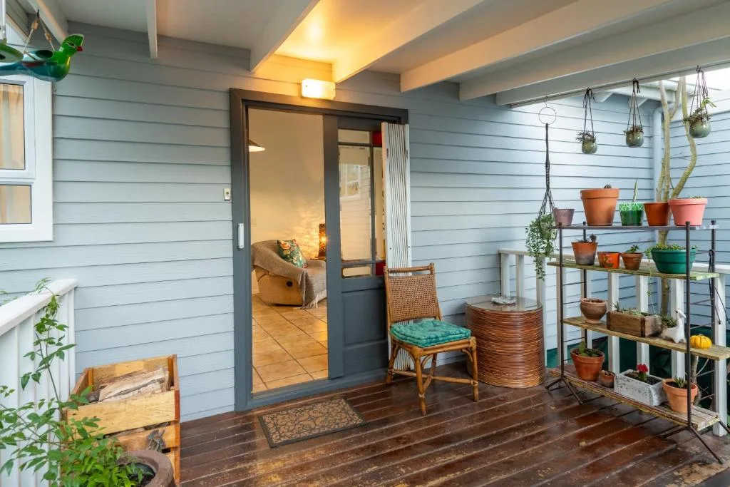 The League Knysna 6-sleeper lagoon-view apartment