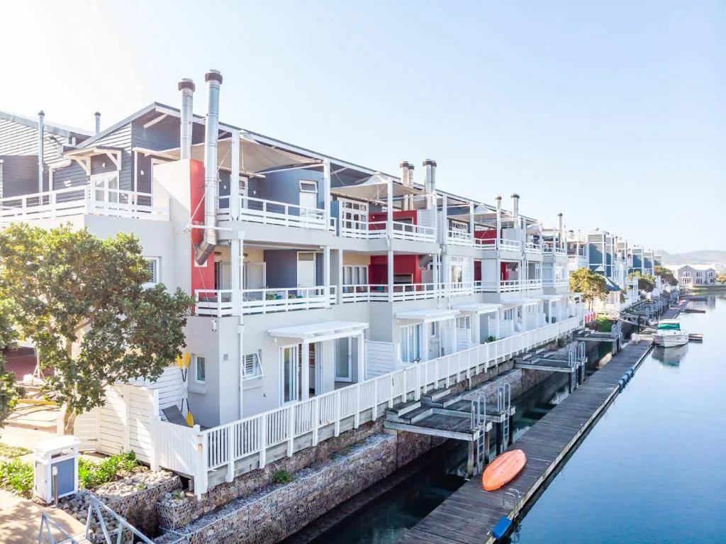 Trendy Get-Away On The Canals, Thesen Islands