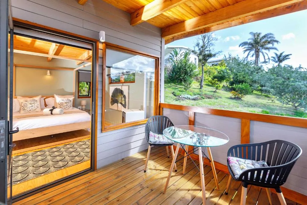 Valley View Studio - Maison Mahogany - design meets tranquillity